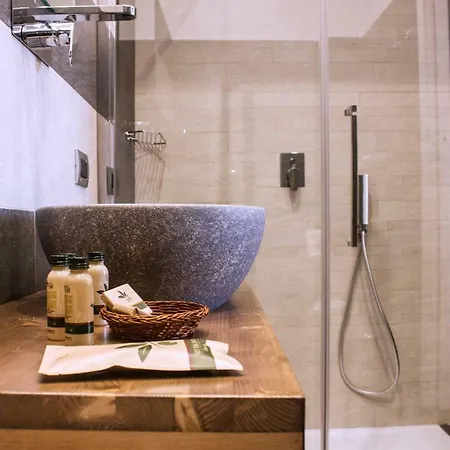 Agora' Dei Mille Bed & Breakfast 4*