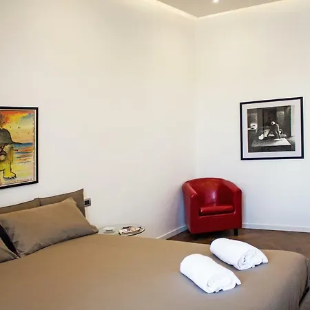 Bed & Breakfast Agora' Dei Mille Naples